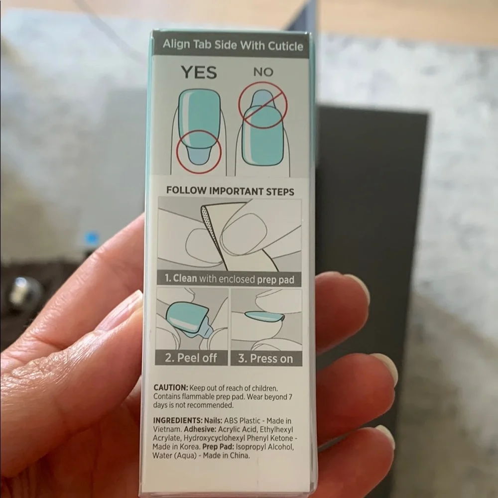 imPRESS Mint Press-On Nails - Picture 3 of 5